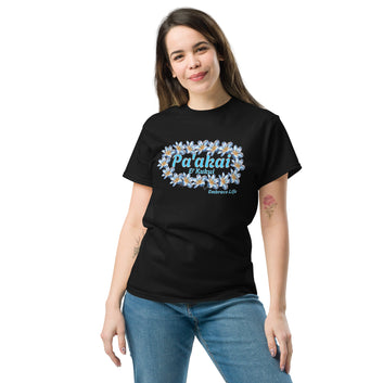 Plumeria Hawaiian Floral Graphic T-Shirt — Unisex Aloha Streetwear T-shirt Pa'akai & Kukui