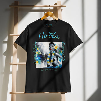 Aloha Wahine Hawai'i - DryBlend® T-Shirt