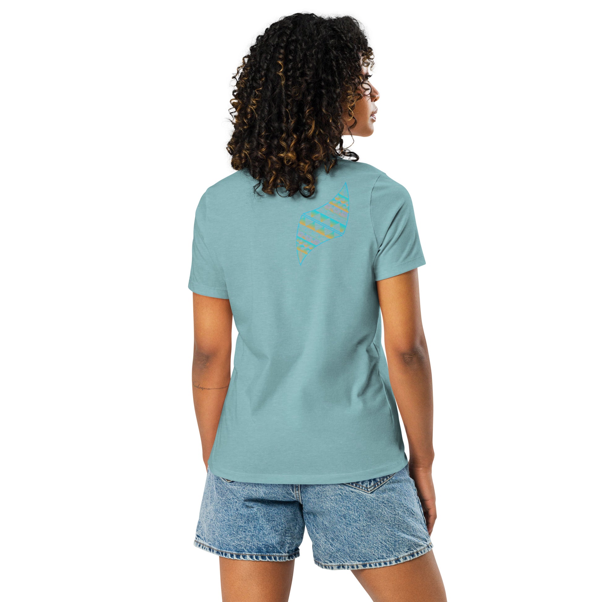 Tribal Naiʻa Women's Hawaiian Relaxed T-Shirt — Polynesian Dolphin Streetwear T-shirt Pa'akai & Kukui