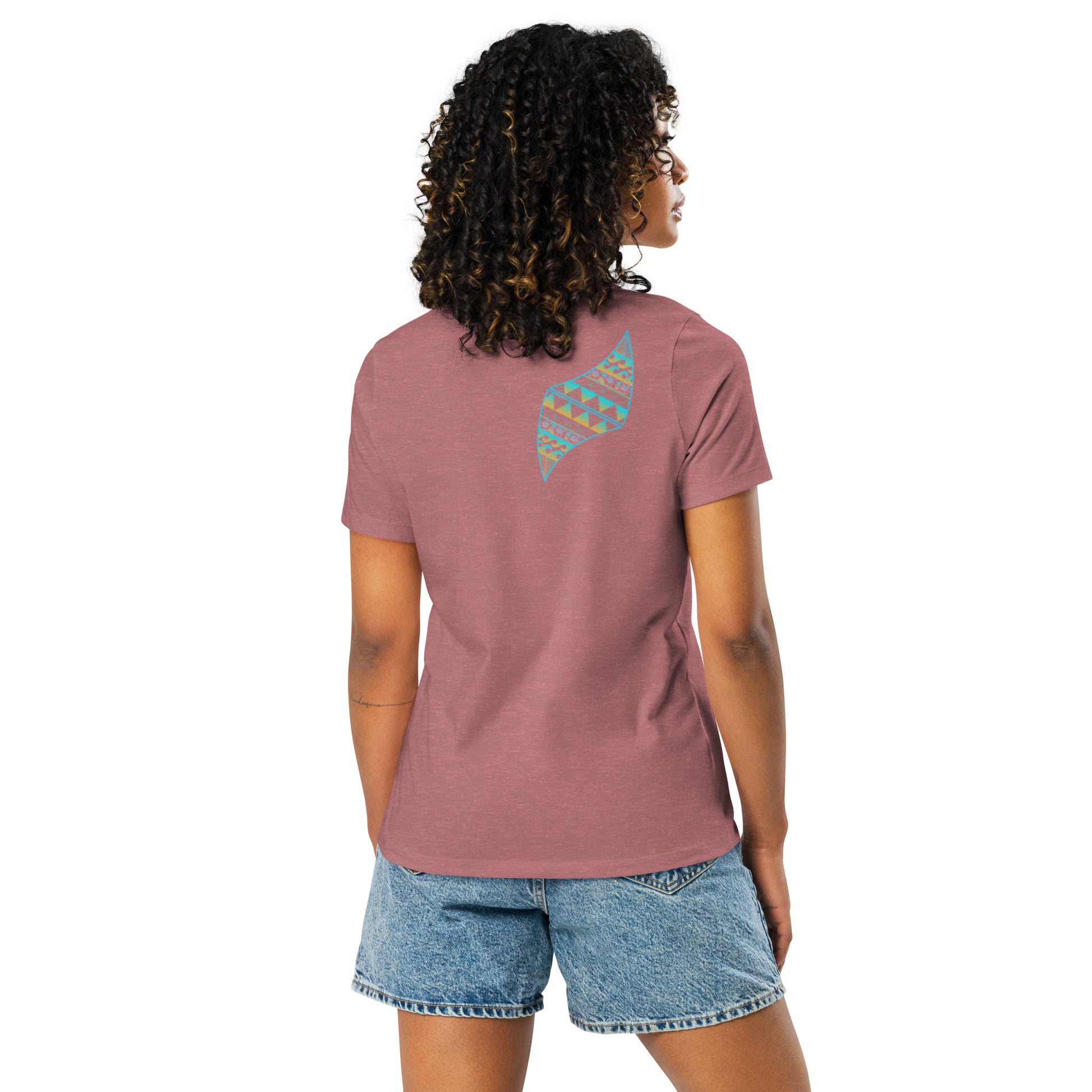 Tribal Naiʻa Women's Hawaiian Relaxed T-Shirt — Polynesian Dolphin Streetwear T-shirt Pa'akai & Kukui