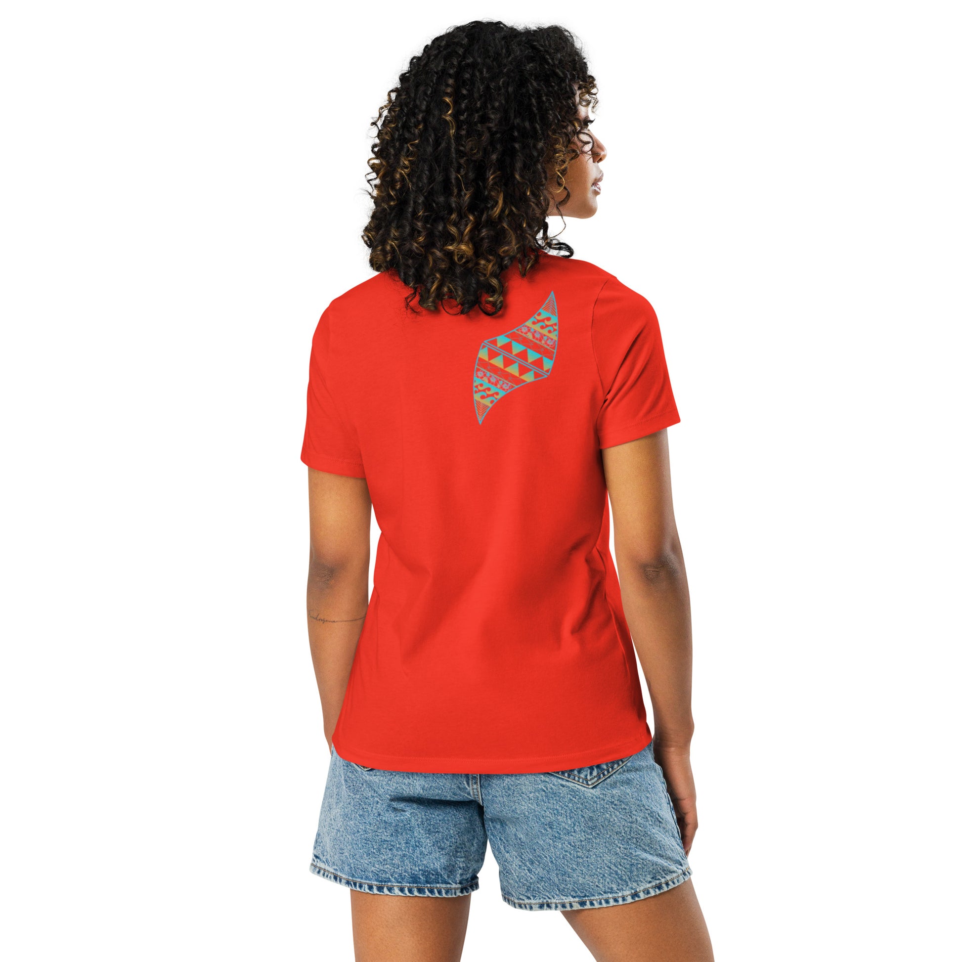 Tribal Naiʻa Women's Hawaiian Relaxed T-Shirt — Polynesian Dolphin Streetwear T-shirt Pa'akai & Kukui