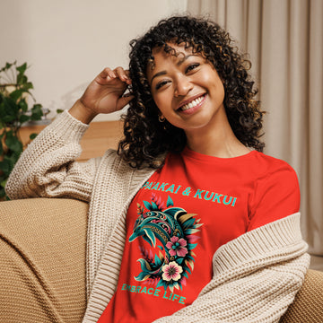 Tribal Naiʻa Women's Hawaiian Relaxed T-Shirt — Polynesian Dolphin Streetwear T-shirt Pa'akai & Kukui